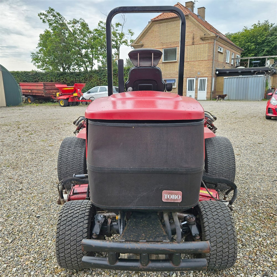 Toro Reelmaster 6500 D - מכסחת גינה: תמונה 5 Toro Reelmaster 6500 D - מכסחת גינה: תמונה 5