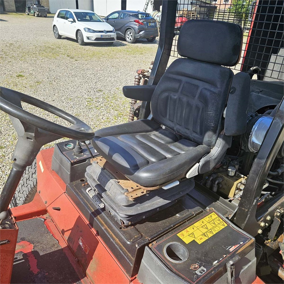 מכסחת גינה Toro Reelmaster 6700-D: תמונה 9