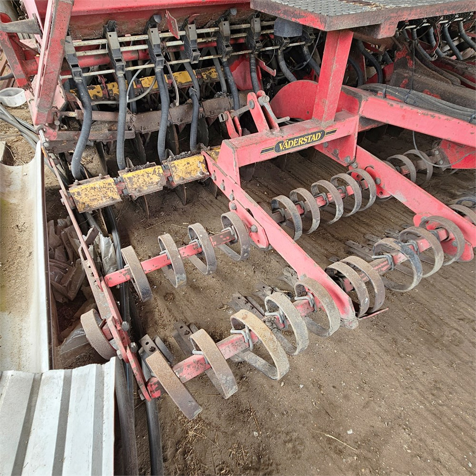 ציוד זריעה Väderstad Rapid RD 400 C: תמונה 12
