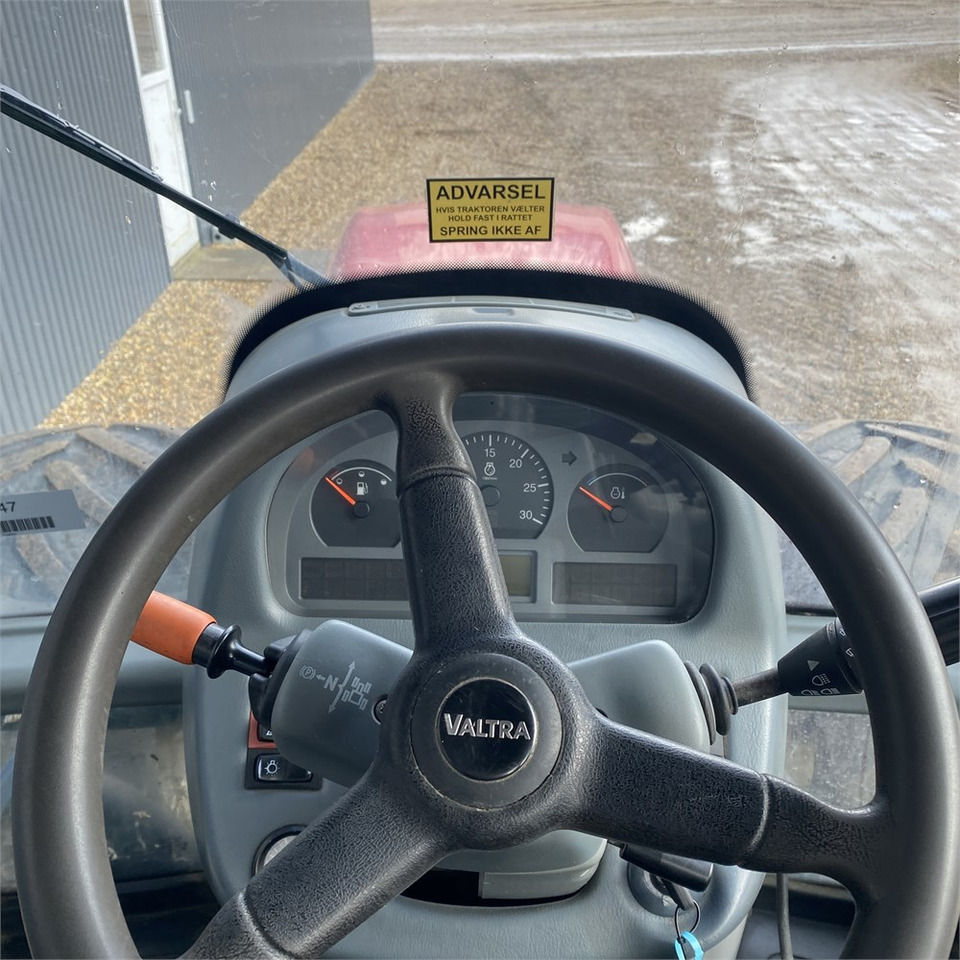 טרקטור חקלאי Valtra T 153: תמונה 10
