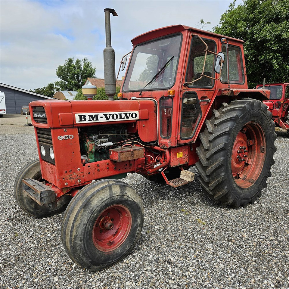 Volvo 650 - טרקטור חקלאי: תמונה 1 Volvo 650 - טרקטור חקלאי: תמונה 1