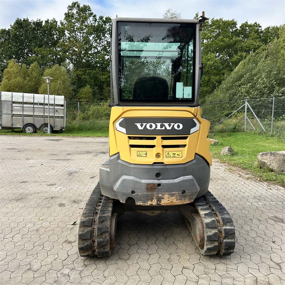 Volvo ECR25 D - מיני מחפר: תמונה 4 Volvo ECR25 D - מיני מחפר: תמונה 4