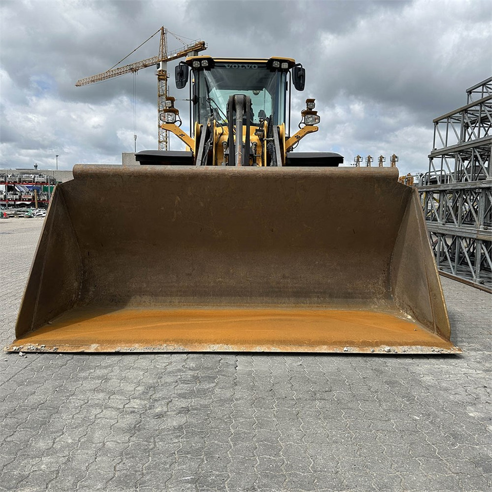מעמיס גלגלים Volvo L120 H: תמונה 11