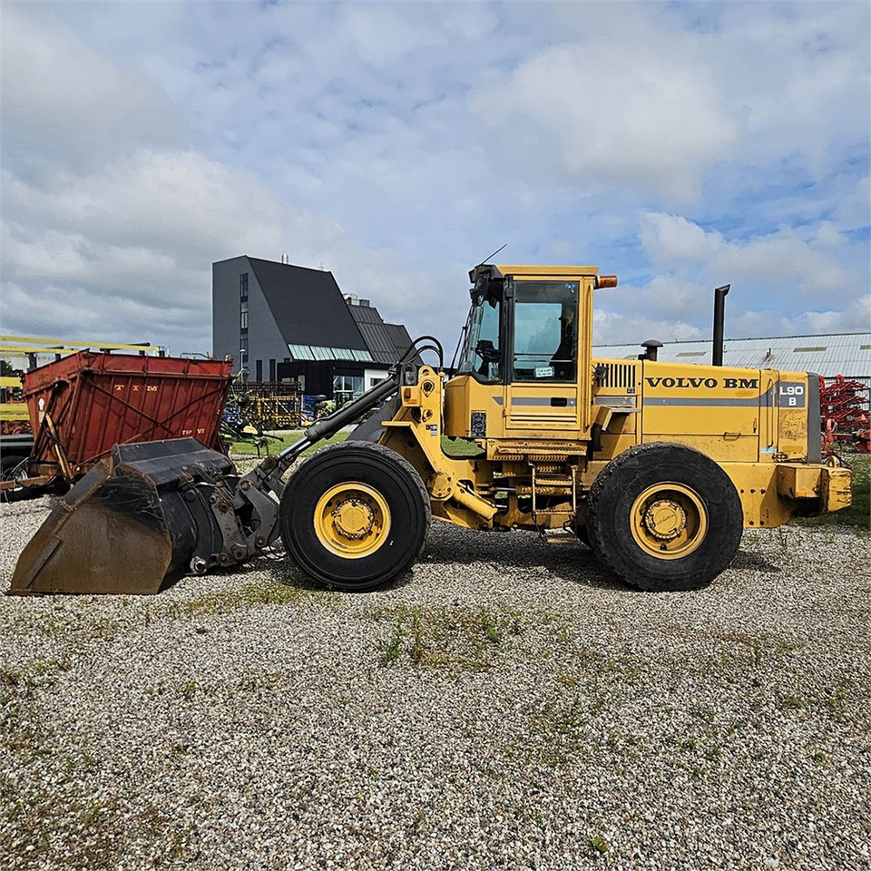 Volvo L90 B - מעמיס גלגלים: תמונה 4 Volvo L90 B - מעמיס גלגלים: תמונה 4