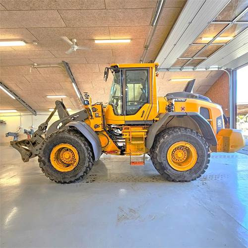 Volvo L90 H - מעמיס גלגלים: תמונה 2 Volvo L90 H - מעמיס גלגלים: תמונה 2