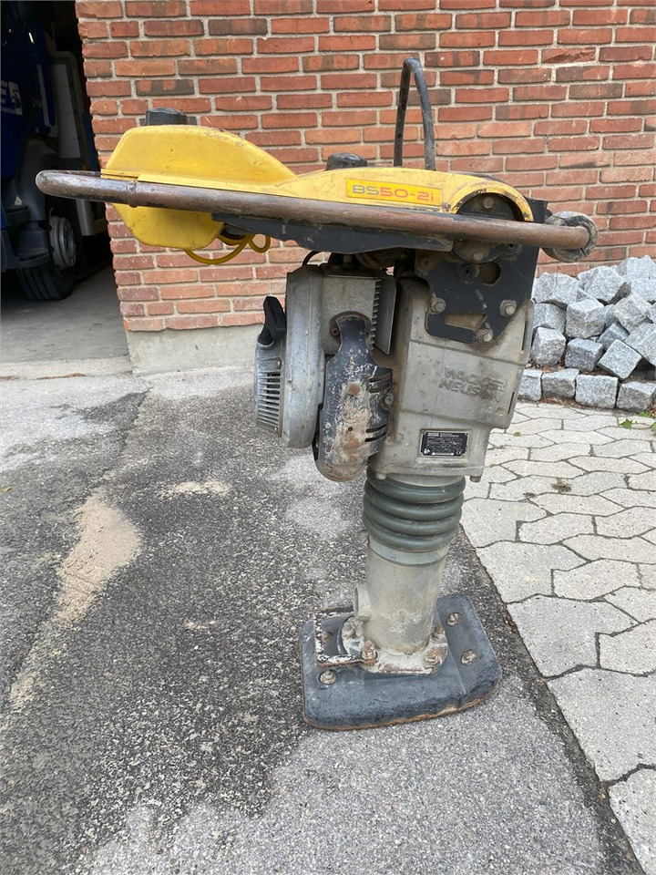Wacker Neuson Rammer BS 50 - 2i - הלמן: תמונה 1 Wacker Neuson Rammer BS 50 - 2i - הלמן: תמונה 1