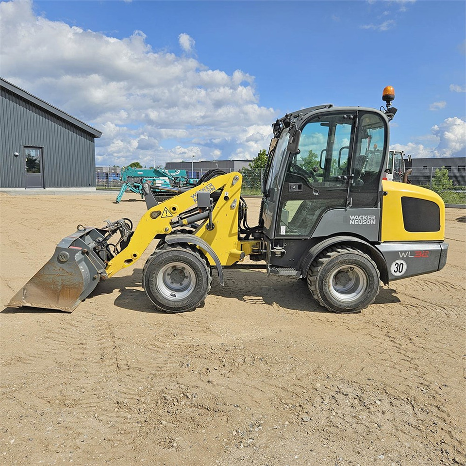 Wacker Neuson WL 32/RL30 - מעמיס גלגלים: תמונה 2 Wacker Neuson WL 32/RL30 - מעמיס גלגלים: תמונה 2