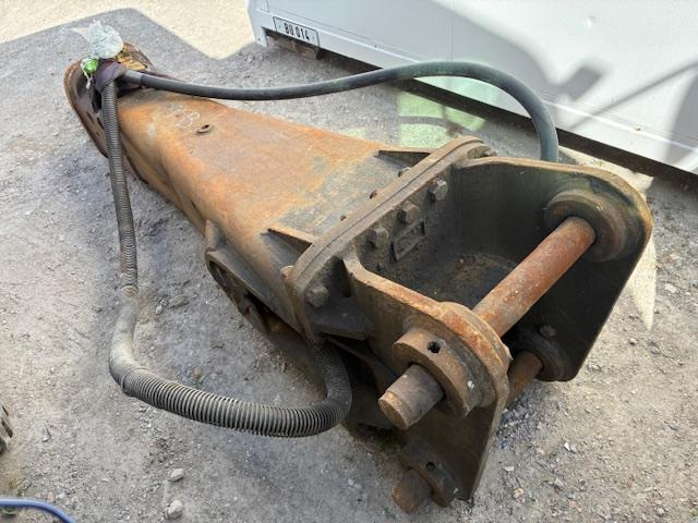 CATERPILLAR POUR PELLE 15-20 TONNES - פטיש הידרולי: תמונה 4 CATERPILLAR POUR PELLE 15-20 TONNES - פטיש הידרולי: תמונה 4