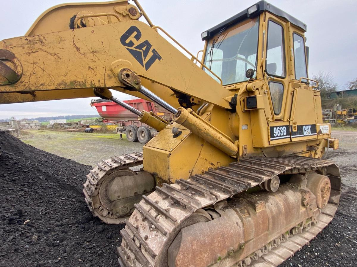 מעמיס זוחל Caterpillar 963B: תמונה 9
