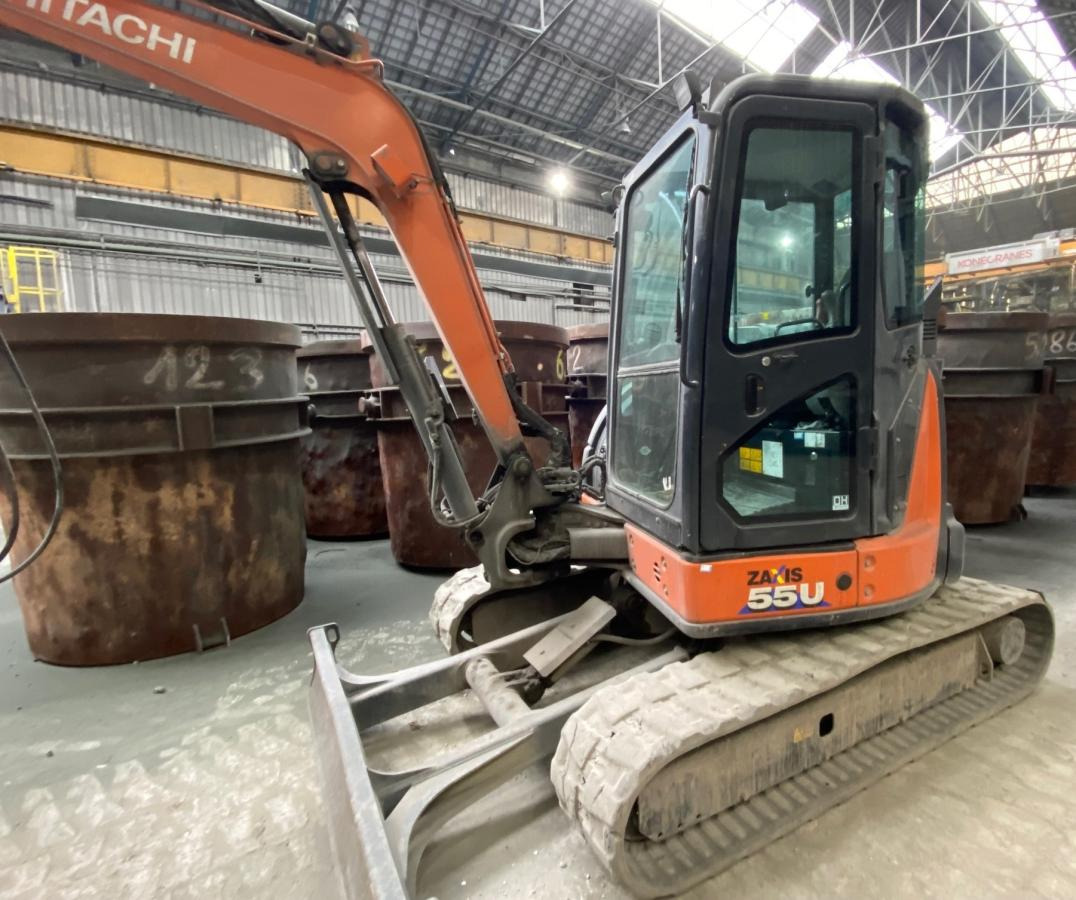 Hitachi ZAXIS 55U-6 CLR - מיני מחפר: תמונה 1 Hitachi ZAXIS 55U-6 CLR - מיני מחפר: תמונה 1