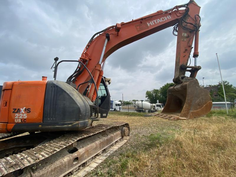 Hitachi ZX225USLC-3 - מחפר סורק: תמונה 3 Hitachi ZX225USLC-3 - מחפר סורק: תמונה 3