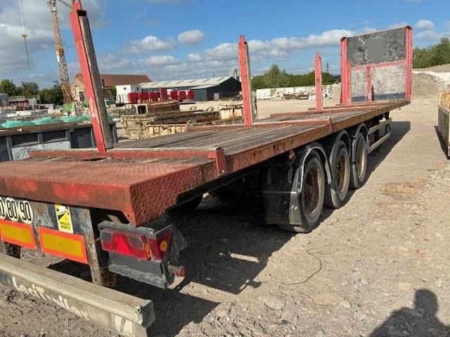 Lecitrailer SEMI PLATEAU 3 ESSIEUX - קרון נגרר צד נופל/ שטוח: תמונה 3 Lecitrailer SEMI PLATEAU 3 ESSIEUX - קרון נגרר צד נופל/ שטוח: תמונה 3