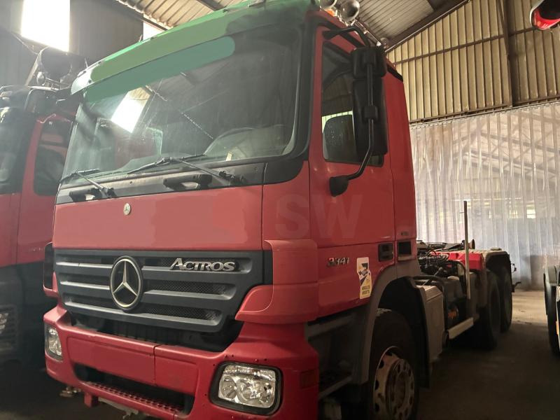 Mercedes 6X4 ACTROS 3341 - משאית הרמת וו: תמונה 1 Mercedes 6X4 ACTROS 3341 - משאית הרמת וו: תמונה 1