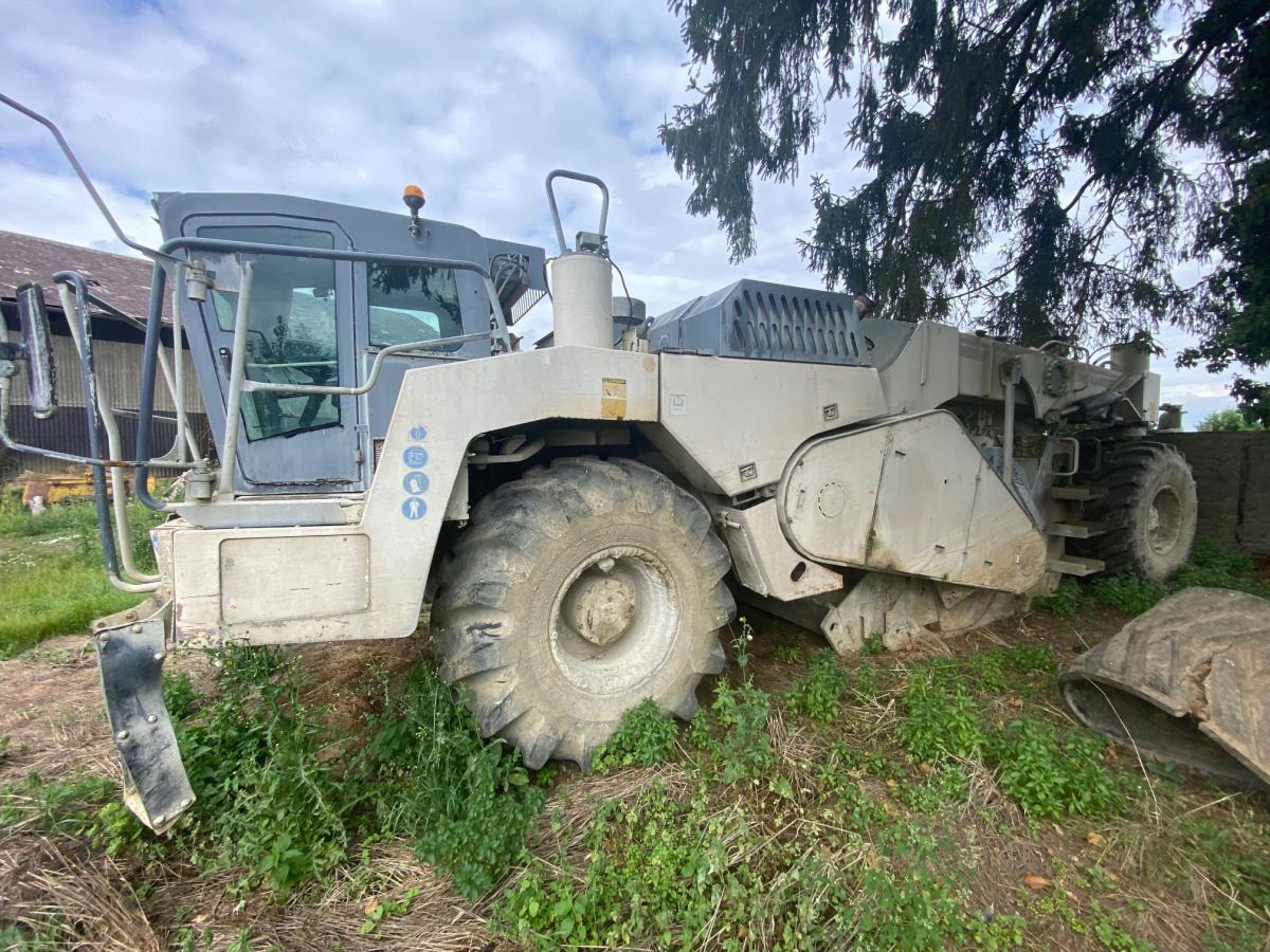 WIRTGEN WR 2400 - מייצב קרקע: תמונה 1 WIRTGEN WR 2400 - מייצב קרקע: תמונה 1