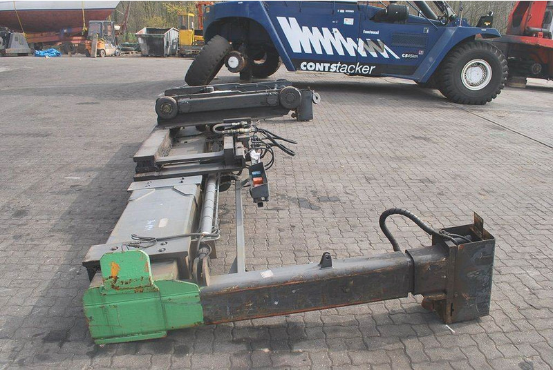 Kalmar 20-40 feet Sidespreader - ציוד לטיפול בחומרים: תמונה 1 Kalmar 20-40 feet Sidespreader - ציוד לטיפול בחומרים: תמונה 1