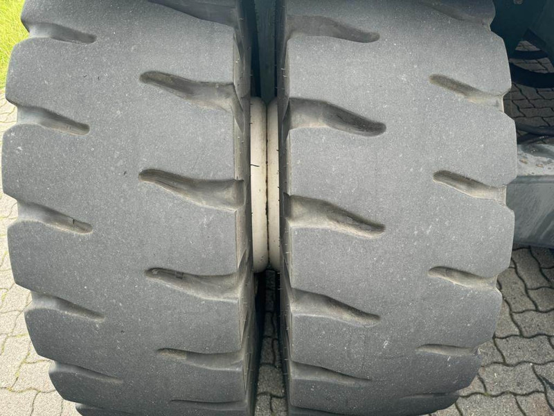 מפעיל מכולות Kalmar DCG100-45ED7: תמונה 8