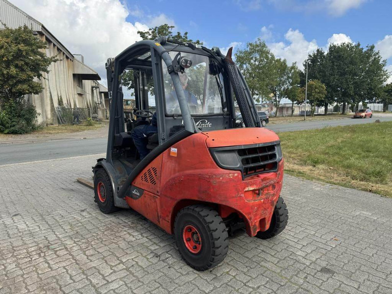 Linde H30D-02 - מלגזת סולר: תמונה 2 Linde H30D-02 - מלגזת סולר: תמונה 2