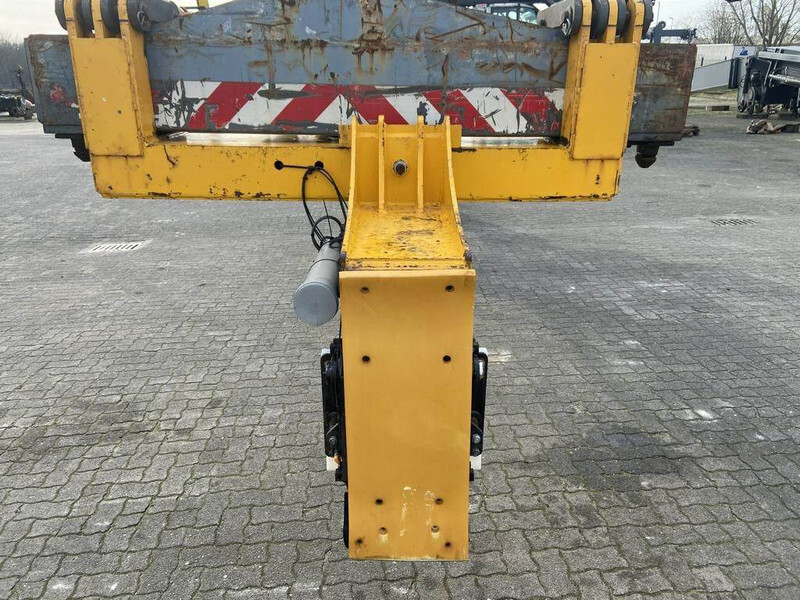 Seith Pipehandling Reachstacker 15036 - מערים הגעה: תמונה 3 Seith Pipehandling Reachstacker 15036 - מערים הגעה: תמונה 3