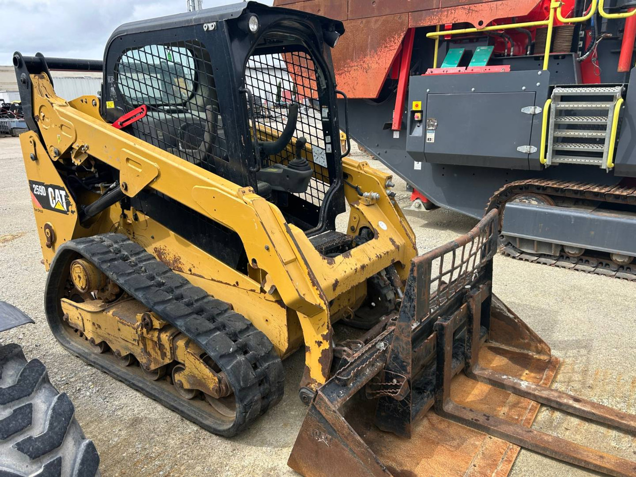 CAT 259D - מעמיס זוחל: תמונה 2 CAT 259D - מעמיס זוחל: תמונה 2