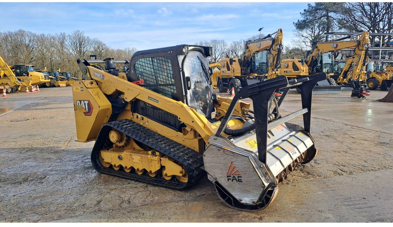 CAT 299 D - מעמיס היגוי החלקה: תמונה 4 CAT 299 D - מעמיס היגוי החלקה: תמונה 4