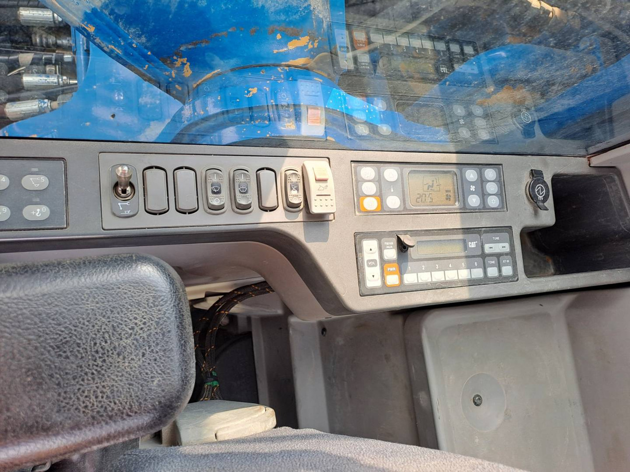 מחפר סורק CAT 320E RR: תמונה 11