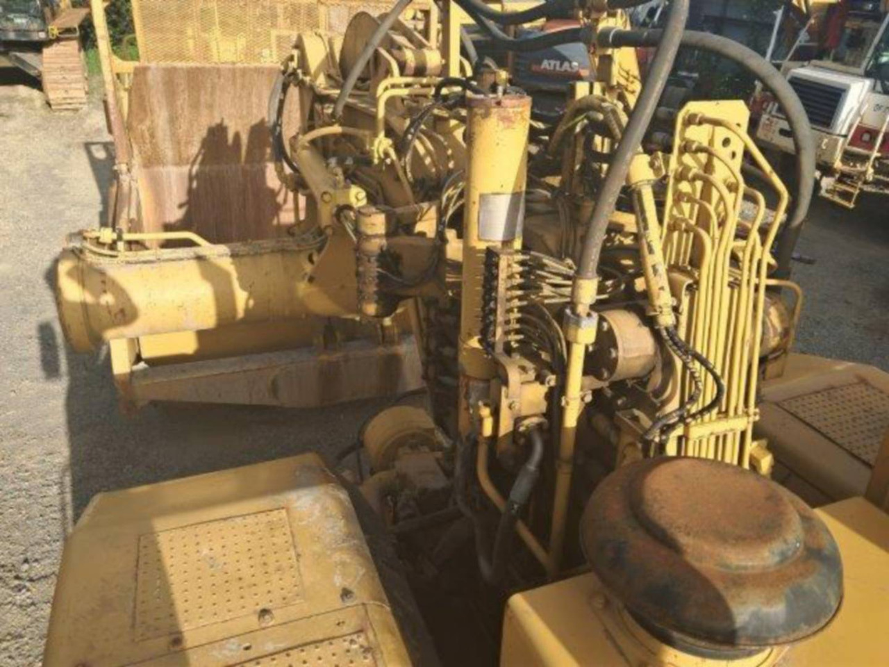 מגרד CAT 621F: תמונה 16