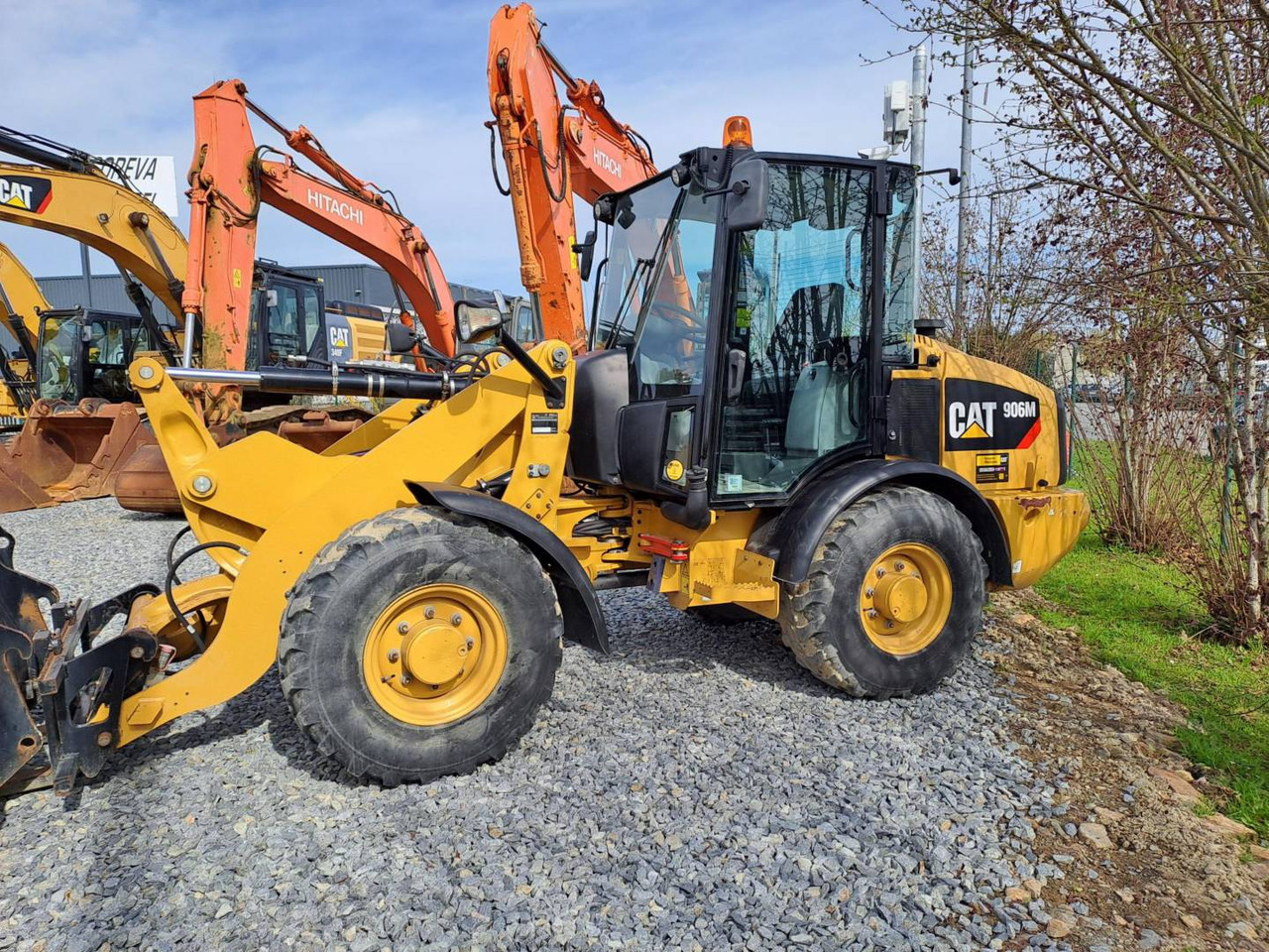 CAT 906M - מעמיס גלגלים: תמונה 4 CAT 906M - מעמיס גלגלים: תמונה 4