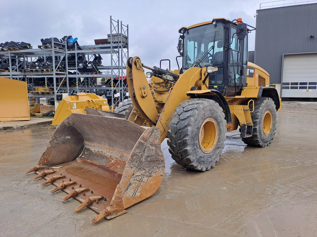 CAT 926M - מעמיס גלגלים: תמונה 2 CAT 926M - מעמיס גלגלים: תמונה 2