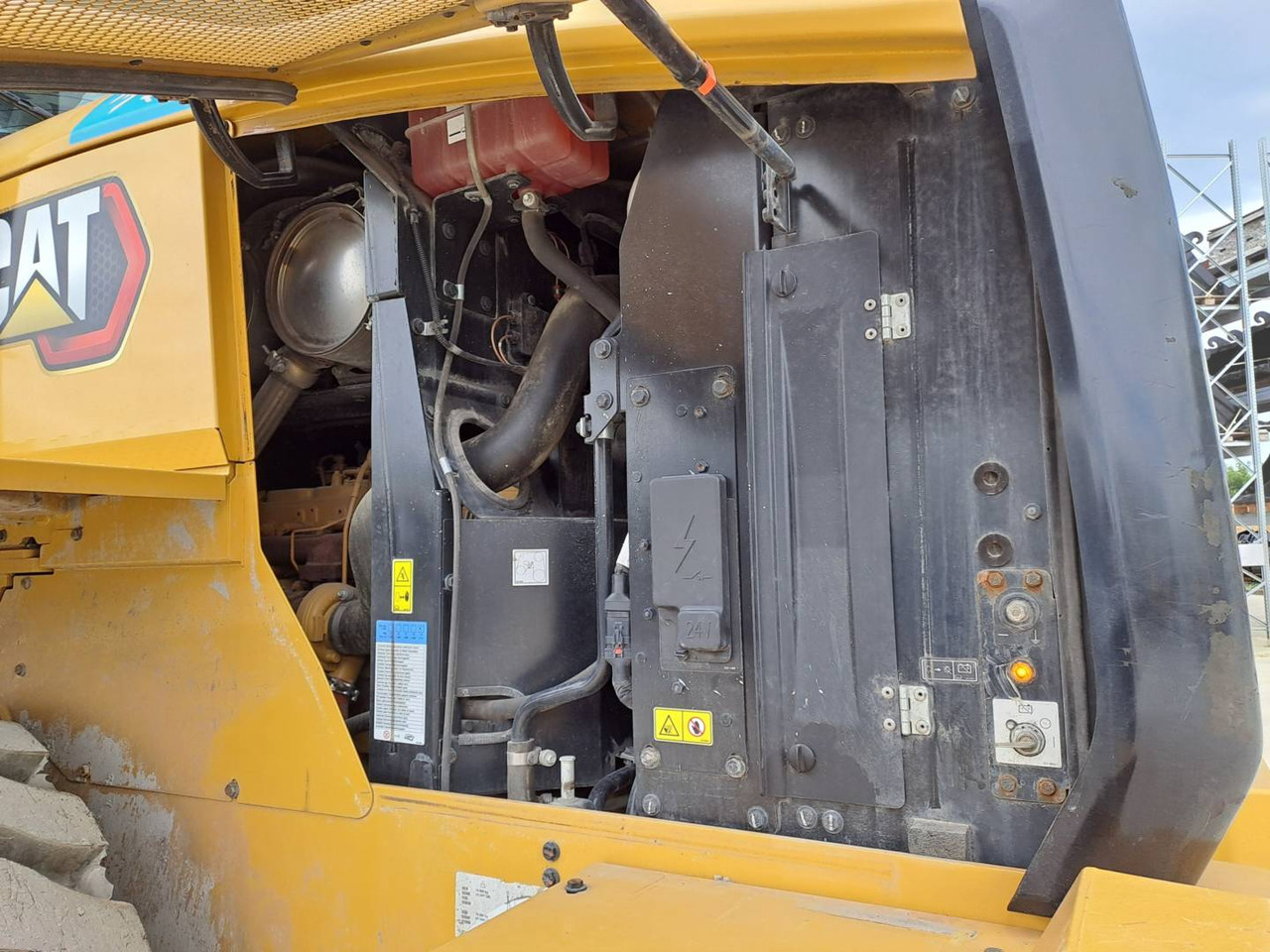 מעמיס גלגלים CAT 926M: תמונה 10