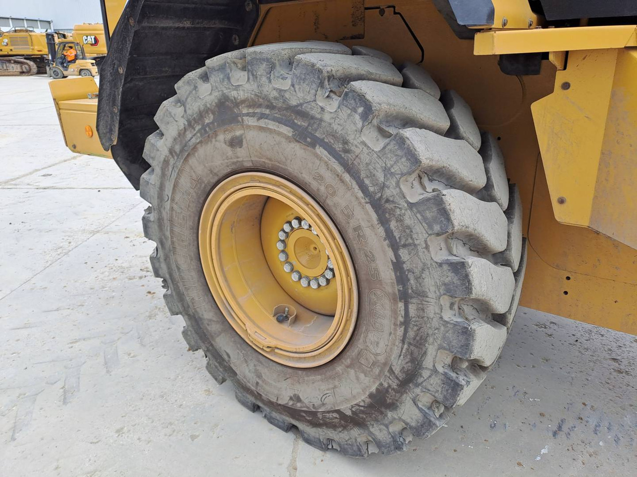 מעמיס גלגלים CAT 926M: תמונה 17