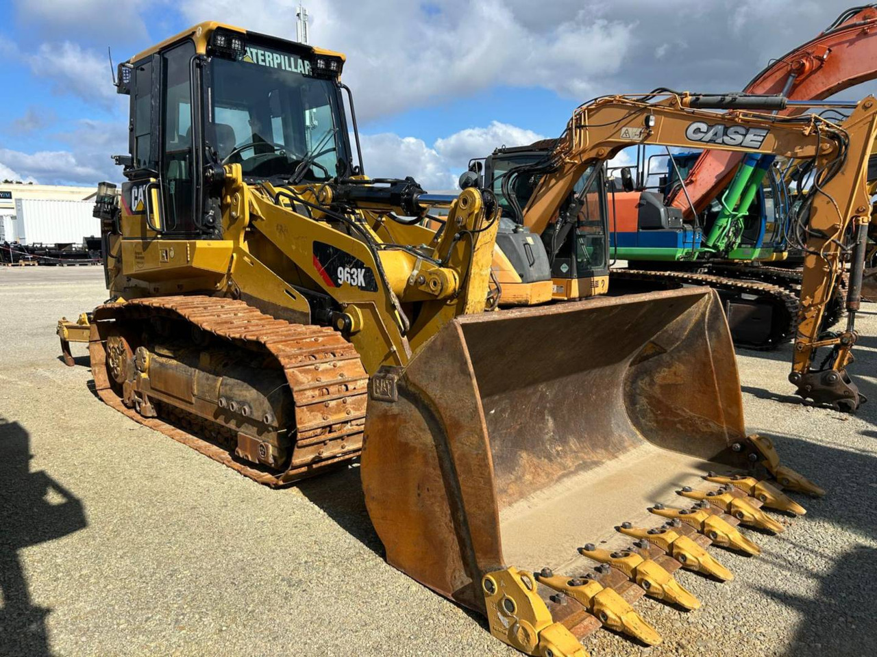 CAT 963K - מעמיס זוחל: תמונה 2 CAT 963K - מעמיס זוחל: תמונה 2
