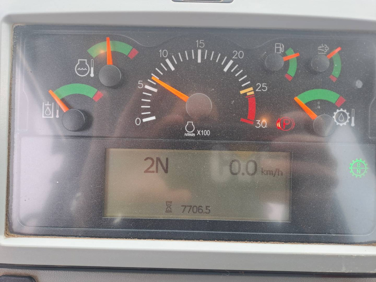 מעמיס גלגלים CAT 966M: תמונה 22