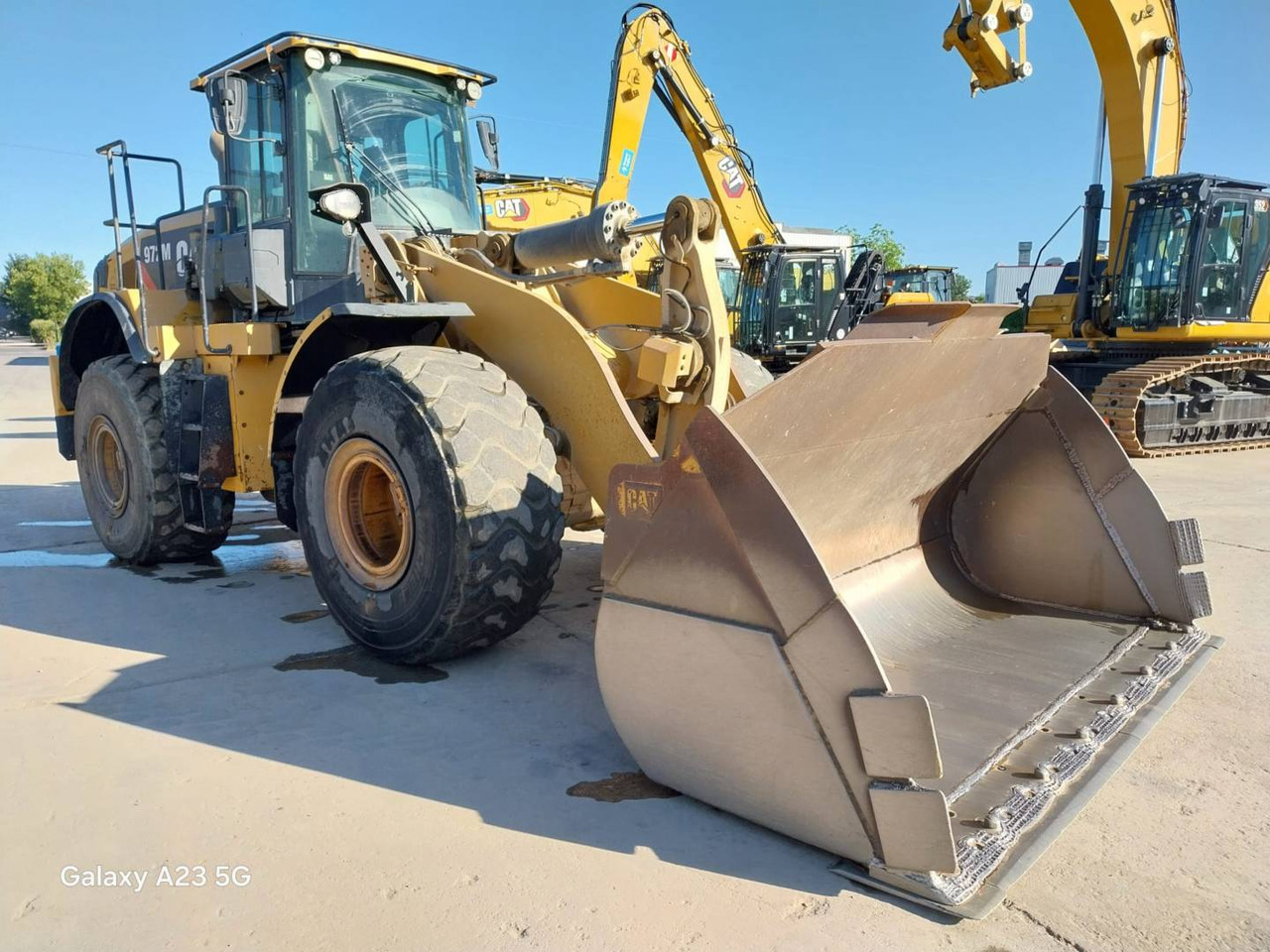 CAT 972M - מעמיס גלגלים: תמונה 1 CAT 972M - מעמיס גלגלים: תמונה 1