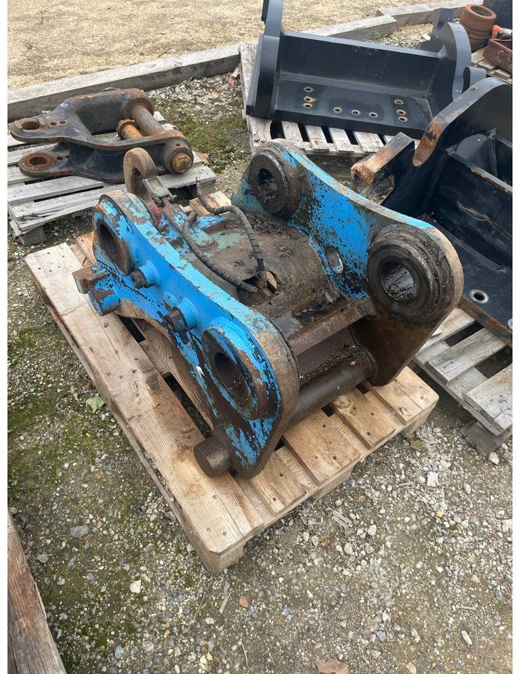 CAT COUPLER/CW45S/TIM/DB - מצמד מהיר: תמונה 1 CAT COUPLER/CW45S/TIM/DB - מצמד מהיר: תמונה 1