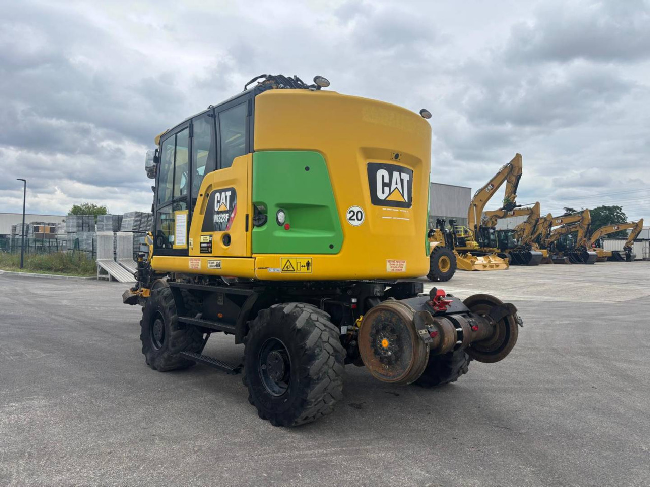CAT M323F - מחפר גלגלים: תמונה 3 CAT M323F - מחפר גלגלים: תמונה 3