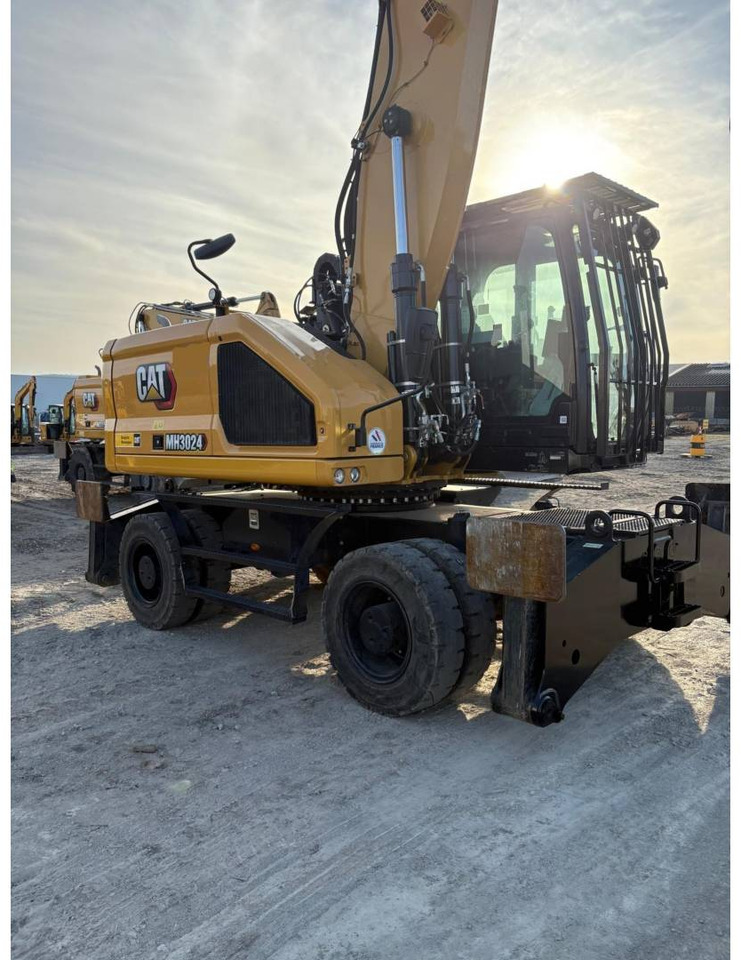 CAT MH3024 - מחפר גלגלים: תמונה 2 CAT MH3024 - מחפר גלגלים: תמונה 2