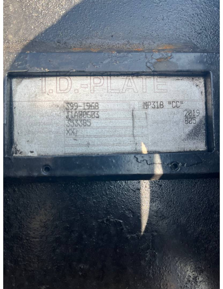 CAT MP318/CC - מזמרת הריסה עבור מכונת בנייה: תמונה 3 CAT MP318/CC - מזמרת הריסה עבור מכונת בנייה: תמונה 3