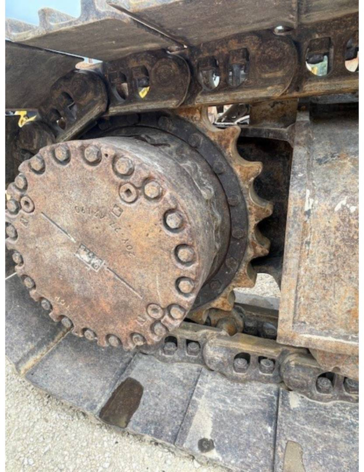 הַחכָּרָה KOMATSU HB215 KOMATSU HB215: תמונה 12
