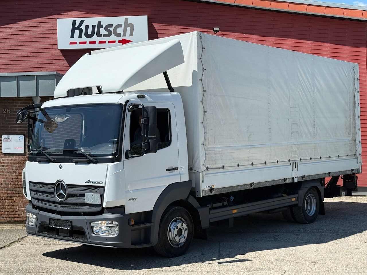 Mercedes-Benz Atego 818L Plane, Ladebordwand, Klima, AHK - משאית וילונות צד: תמונה 1 Mercedes-Benz Atego 818L Plane, Ladebordwand, Klima, AHK - משאית וילונות צד: תמונה 1