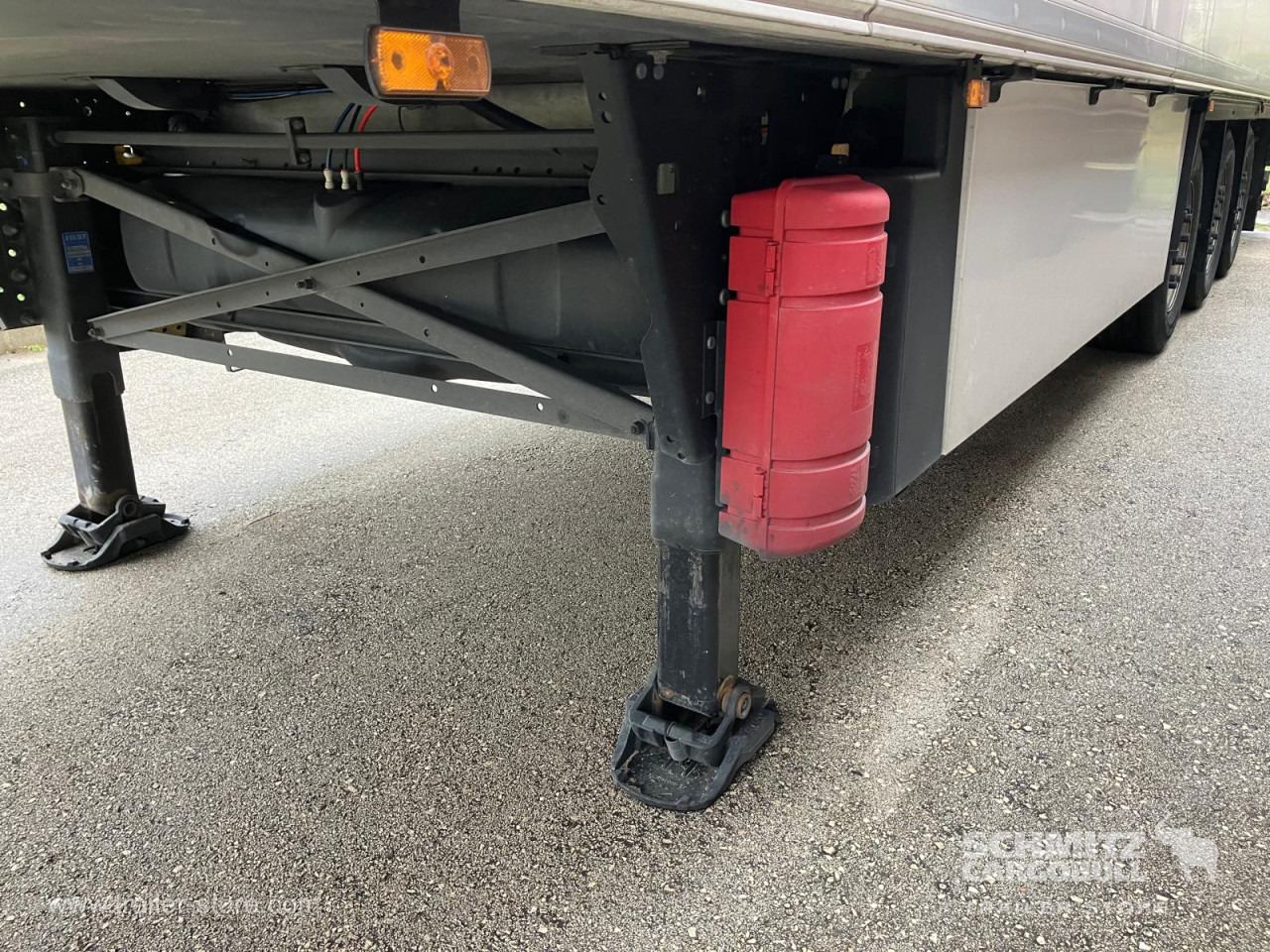 SCHMITZ Semiremolque Frigo Standard Double deck - סמיטריילר איזותרמי: תמונה 3 SCHMITZ Semiremolque Frigo Standard Double deck - סמיטריילר איזותרמי: תמונה 3