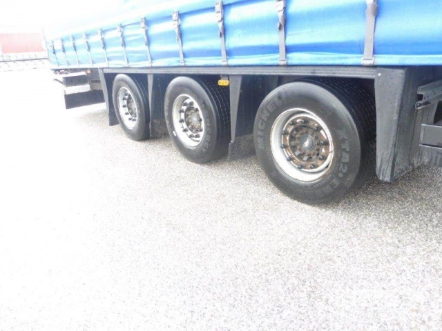 Schmitz Cargobull Curtainsider Mega - סמיטריילר עם וילונות צד: תמונה 2 Schmitz Cargobull Curtainsider Mega - סמיטריילר עם וילונות צד: תמונה 2