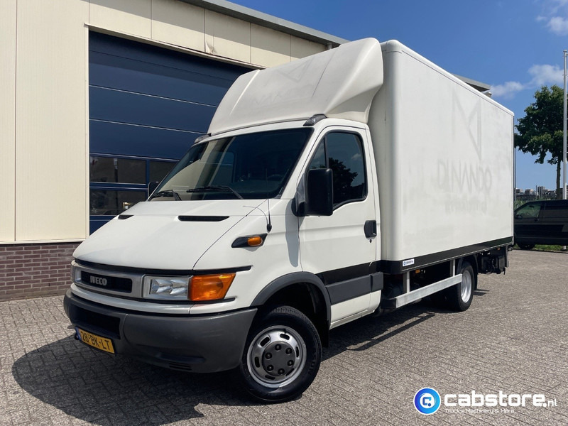 Iveco 40C 40C12 EURO 3 4x2 Bakwagen Euro 3 - Bouwjaar 2003 - APK tot 10-05-2026 -Handgeschakelde versnellingsbak - כלי רכב מסחרי עם תיבה: תמונה 2 Iveco 40C 40C12 EURO 3 4x2 Bakwagen Euro 3 - Bouwjaar 2003 - APK tot 10-05-2026 -Handgeschakelde versnellingsbak - כלי רכב מסחרי עם תיבה: תמונה 2