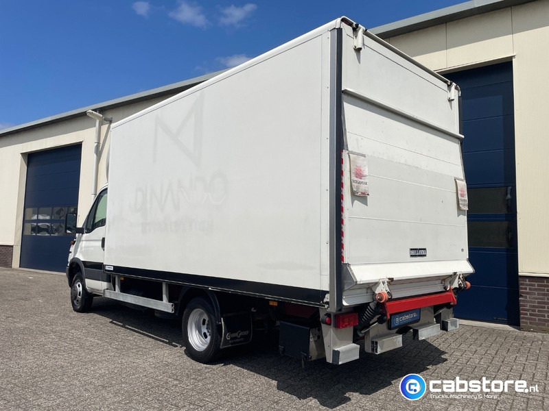 Iveco 40C 40C12 EURO 3 4x2 Bakwagen Euro 3 - Bouwjaar 2003 - APK tot 10-05-2026 -Handgeschakelde versnellingsbak - כלי רכב מסחרי עם תיבה: תמונה 5 Iveco 40C 40C12 EURO 3 4x2 Bakwagen Euro 3 - Bouwjaar 2003 - APK tot 10-05-2026 -Handgeschakelde versnellingsbak - כלי רכב מסחרי עם תיבה: תמונה 5