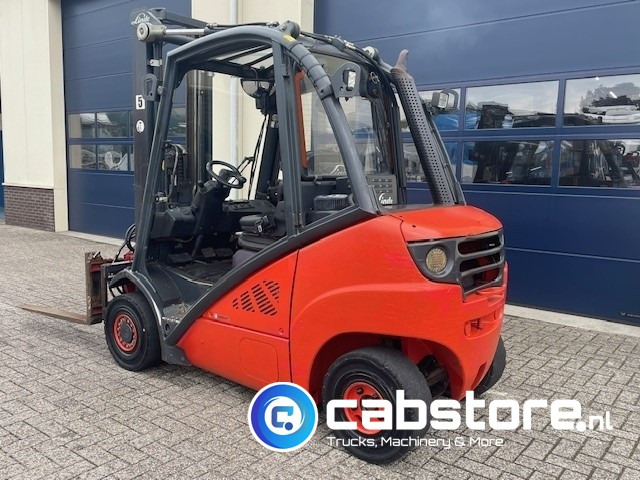 Linde H25D Forklift - Heftruck - Bouwjaar 2011 - Roterende vorkenklem - Freelift - Lifthoogte 480 cm - מלגזת סולר: תמונה 3 Linde H25D Forklift - Heftruck - Bouwjaar 2011 - Roterende vorkenklem - Freelift - Lifthoogte 480 cm - מלגזת סולר: תמונה 3