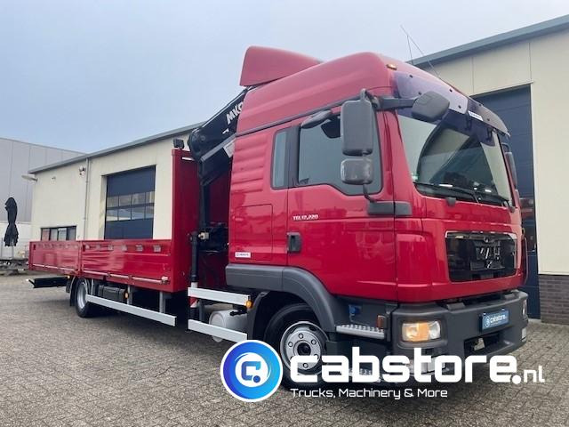 MAN TGL 12.220 4x2 BL Kraanwagen + open laadbak - Euro 5 - Handgeschakeld 6 speed - 6 Cilinder motor - MKG Laadkraan met afstandsbediening - Laadbak 690 cm lang! - Zeer nette MAN - משאית מנוף: תמונה 4 MAN TGL 12.220 4x2 BL Kraanwagen + open laadbak - Euro 5 - Handgeschakeld 6 speed - 6 Cilinder motor - MKG Laadkraan met afstandsbediening - Laadbak 690 cm lang! - Zeer nette MAN - משאית מנוף: תמונה 4