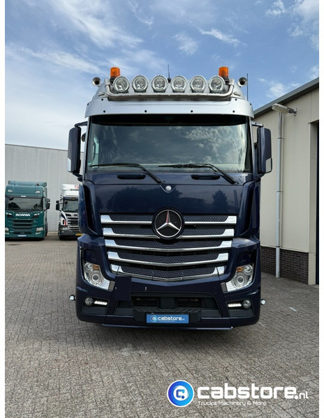 Mercedes-Benz ACTROS 3663 Euro 6 - 8x2 - RETARDER - Bouwjaar 09-2017 - 30 Ton's Container Kabelsysteem - Km 476.892 - Good condition - משאית מערכת כבלים: תמונה 4 Mercedes-Benz ACTROS 3663 Euro 6 - 8x2 - RETARDER - Bouwjaar 09-2017 - 30 Ton's Container Kabelsysteem - Km 476.892 - Good condition - משאית מערכת כבלים: תמונה 4