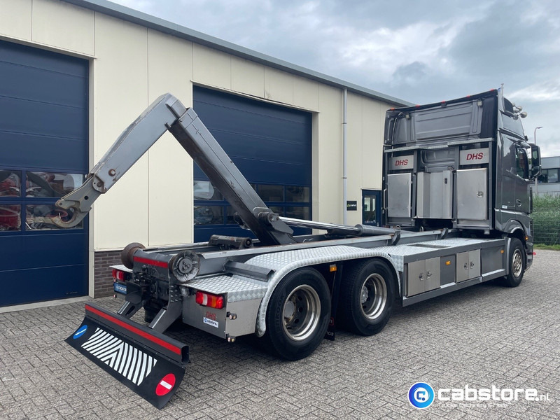 Mercedes-Benz Actros 3363 6x2 Containersysteem - Euro 6 - Bouwjaar 2014 - VDL 21 Ton Haakarmsysteem - 630 Pk Euro 6 - NL Truck - משאית הרמת וו: תמונה 4 Mercedes-Benz Actros 3363 6x2 Containersysteem - Euro 6 - Bouwjaar 2014 - VDL 21 Ton Haakarmsysteem - 630 Pk Euro 6 - NL Truck - משאית הרמת וו: תמונה 4
