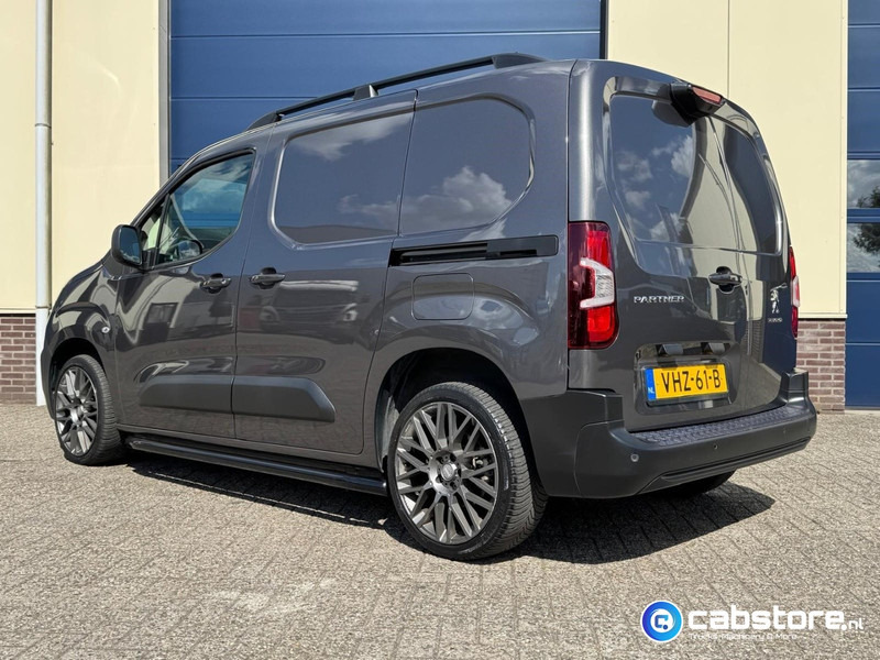 Peugeot Partner 1.5 Blue HDI Asphalt Euro 6 - Gesloten bestelwagen - Bouwjaar 2021 - Km 45.128 !! - Luxe uitvoering - Zeer mooi !! - כלי רכב מסחרי קטן: תמונה 3 Peugeot Partner 1.5 Blue HDI Asphalt Euro 6 - Gesloten bestelwagen - Bouwjaar 2021 - Km 45.128 !! - Luxe uitvoering - Zeer mooi !! - כלי רכב מסחרי קטן: תמונה 3