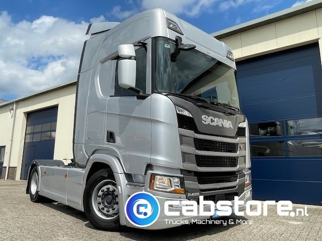 Scania R450 A4X2NA Highline Euro 6 - Retarder - Differentieelslot - Bouwjaar 11-2018 - Only Km 549.880 - APK tot 03-2026 - יחידת טרקטור: תמונה 1 Scania R450 A4X2NA Highline Euro 6 - Retarder - Differentieelslot - Bouwjaar 11-2018 - Only Km 549.880 - APK tot 03-2026 - יחידת טרקטור: תמונה 1