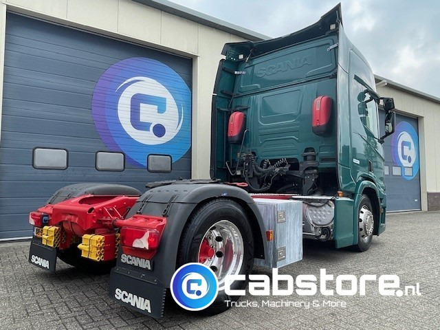 Scania R450 Scania R450 A4X2NA Euro 6 - RETARDER - Highline - Year 2017 - PTO prepared - Km 823.732 - Good condition! - יחידת טרקטור: תמונה 4 Scania R450 Scania R450 A4X2NA Euro 6 - RETARDER - Highline - Year 2017 - PTO prepared - Km 823.732 - Good condition! - יחידת טרקטור: תמונה 4